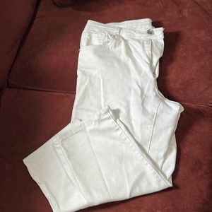 White jean capris